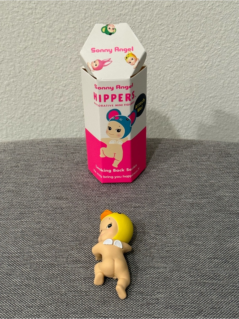 Sonny Angel HIPPERS Looking
Back Series: BLIND BOX - Duck